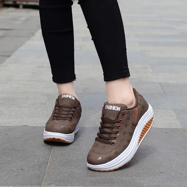Levoire | Sneakers Tendance À Semelles Plates Avec Lacets Pour L'Automne Braun