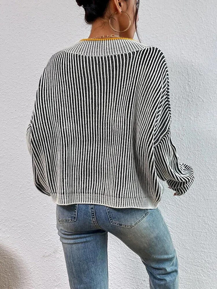 Levoire | Pull V Col Et Rayures Verticales