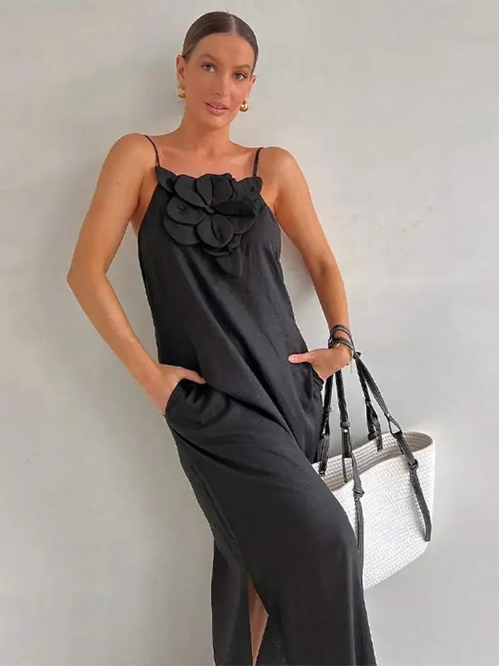 Levoire | Robe Midi Sans Manches Élégante Avec Fente Haute Et Détail Floral 3D Noir