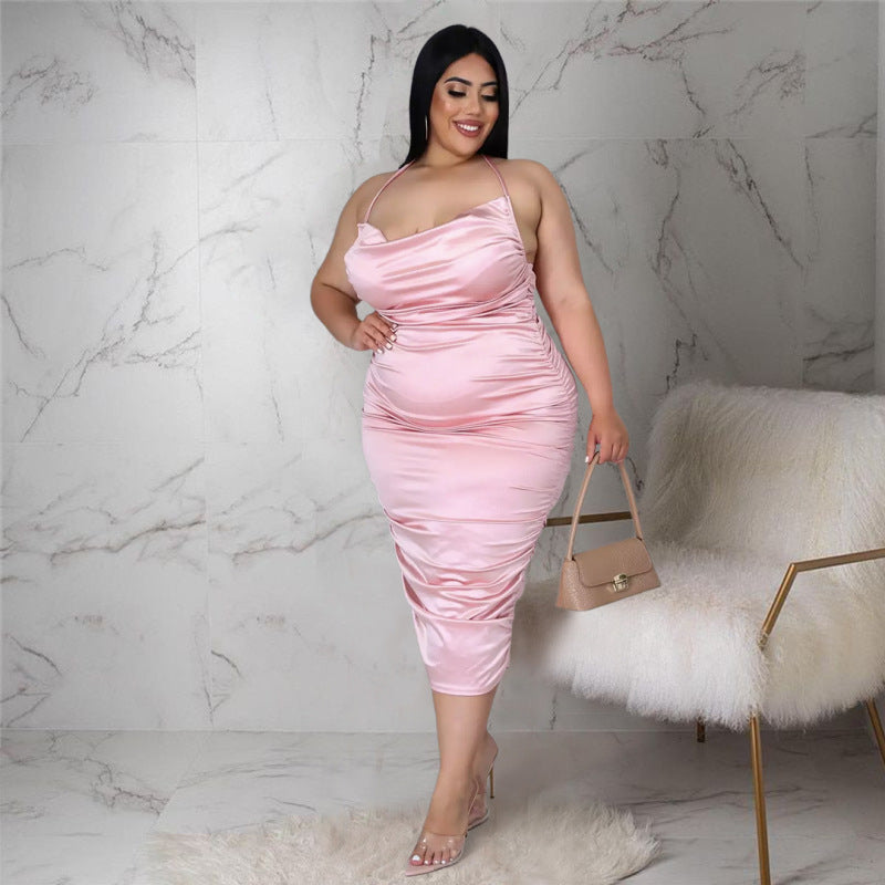 Levoire | tenue de soirée, dont le matériau est en satin, dos long ROSE XL