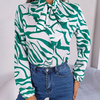 Levoire | Tissu en soie avec des manches courtes VERT