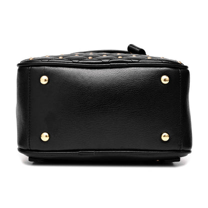 Levoire | Dos Mode Stud Conception