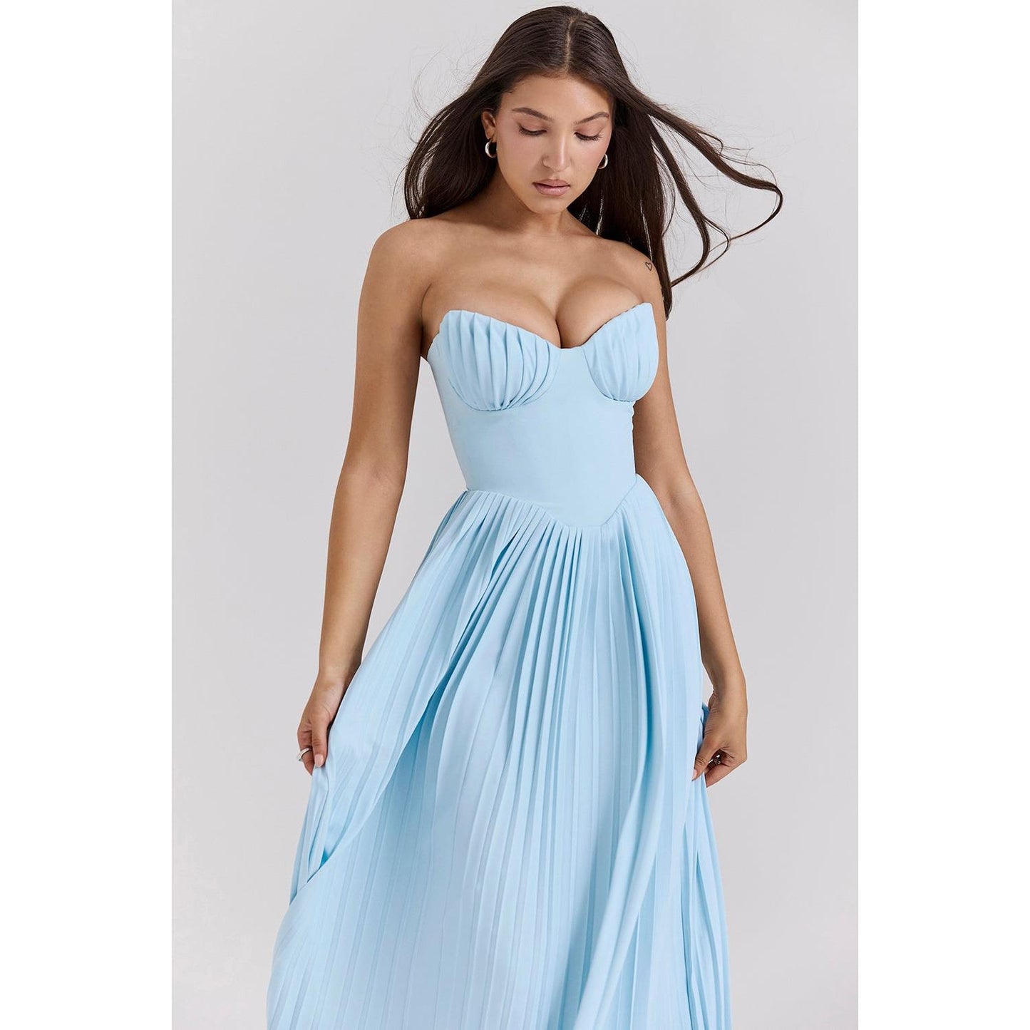 Levoire | Robe Maxi Plissée À Épaule Dénudée Avec Corset