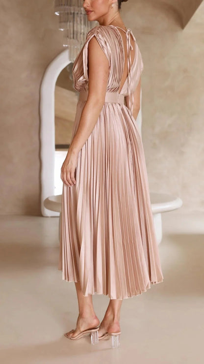 Levoire | Féminins Robe Avec Décolleté Design