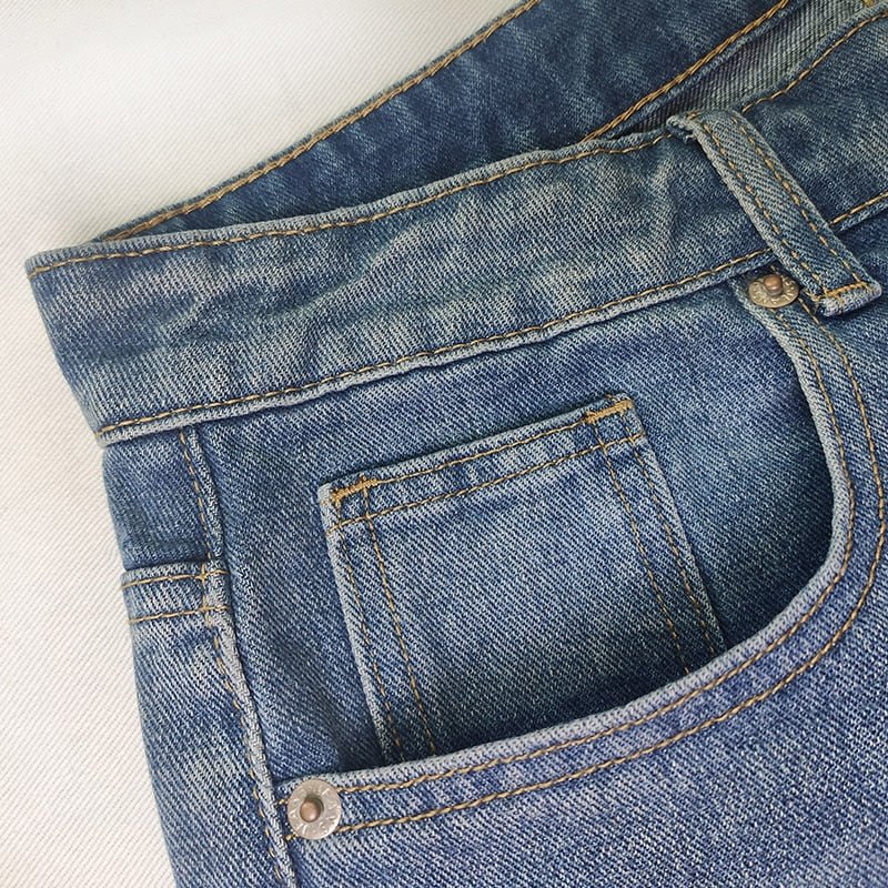 Levoire | En Tant Que Base En Denim