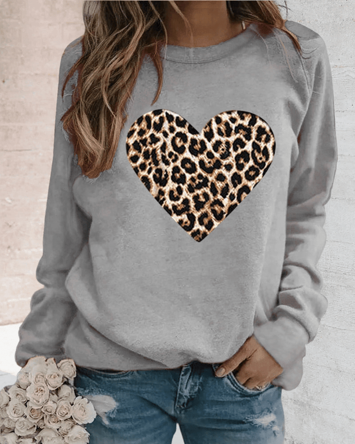 Levoire | Pull confortable pour femmes avec impression de cœur léopard tendance Gris