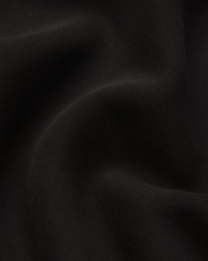 Levoire | Tyylikäs Mekko V-Pääntiellä