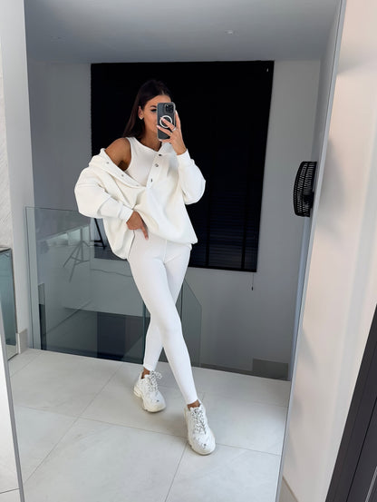 Levoire | Kolme Osaa Sarja