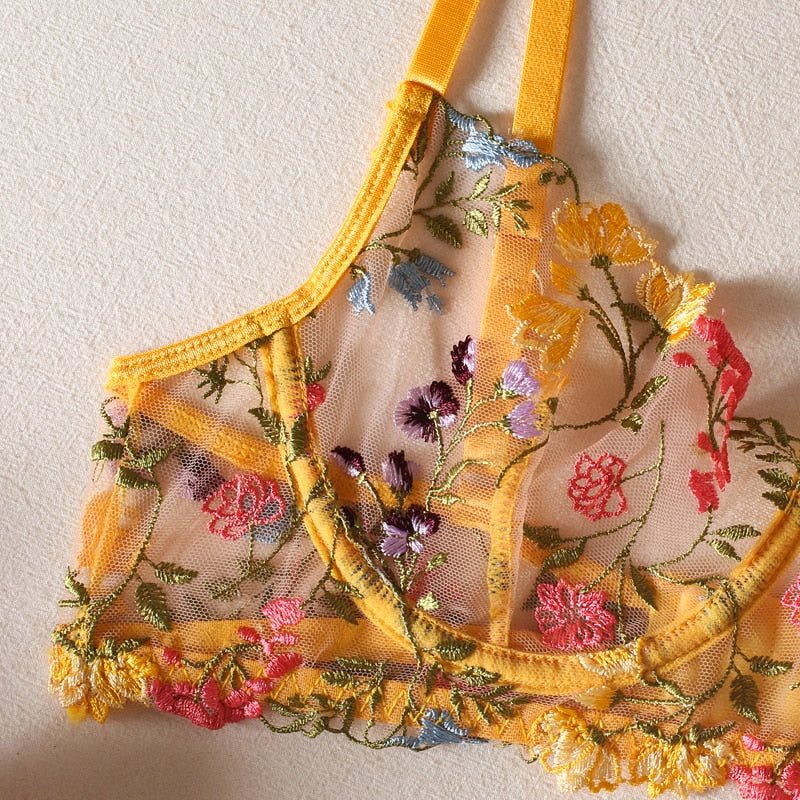 Levoire | Ensemble De Lingerie Français 3 Pièces Pour Une Élégance Sensuelle