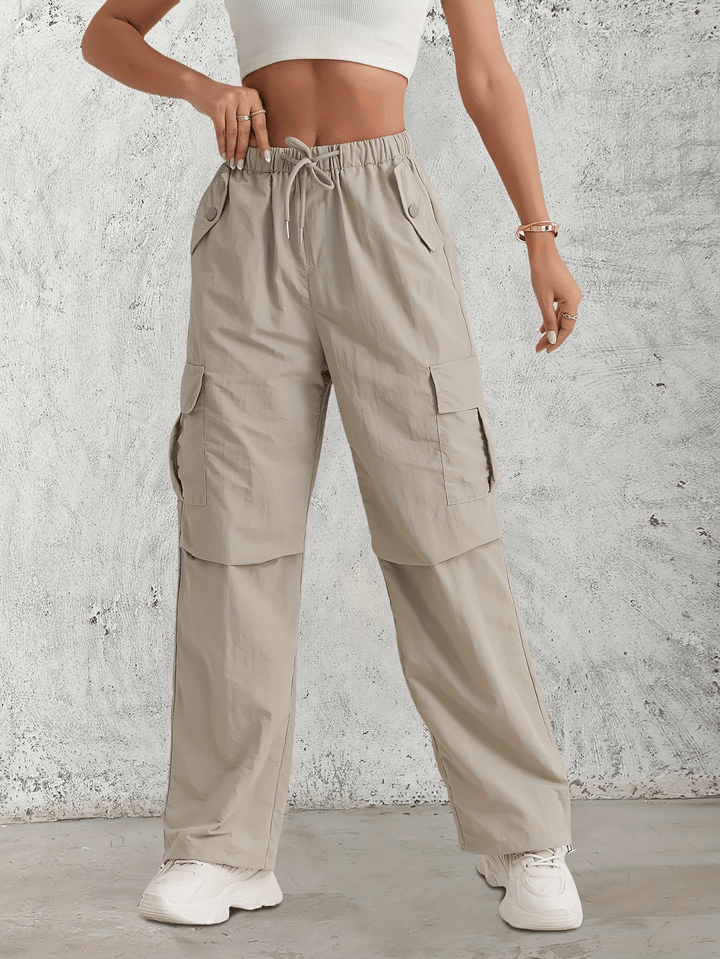 Levoire | Pantalon cargo femme avec taille élastique et poches Beige