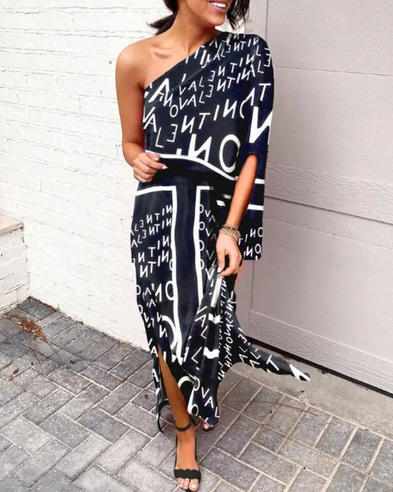 Levoire | Robe À Coupe Inclinée Avec Épaules Sexy Marine bleus lettres