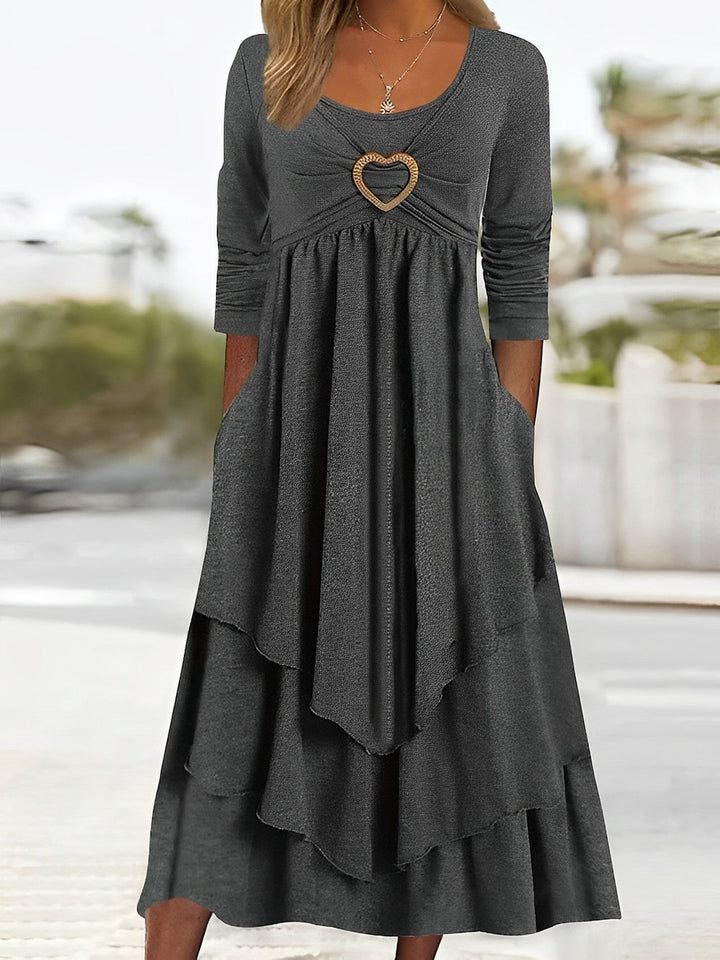 Levoire | Robe D'Été En Cœur Avec Un Design Élégant Gris foncé