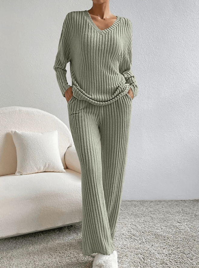 Levoire | Costume de femme en tricot deux pièces Vert olive