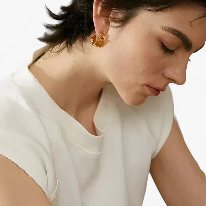 Levoire | Boucles D'Oreilles Abstraites Dorées Accents Élégants
