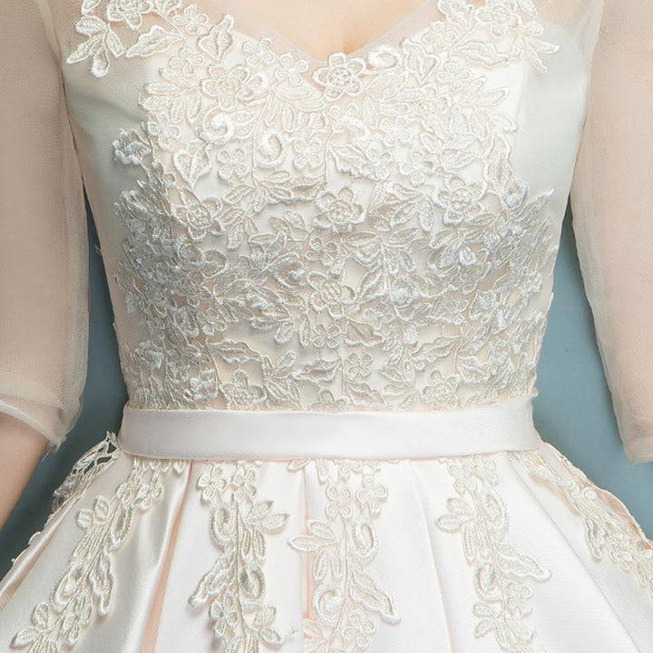 Levoire | Nouveau Design Ligne Robe Courte