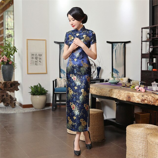 Levoire | Robe Élégante Polyvalente À Coupe Intemporelle Bleu marine