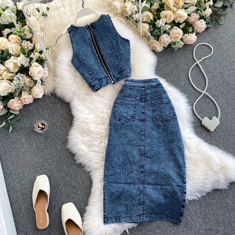 Levoire | Hauts À Bretelles Et Ensemble Jupe En Jean Pour Un Style Moderne Et Cool