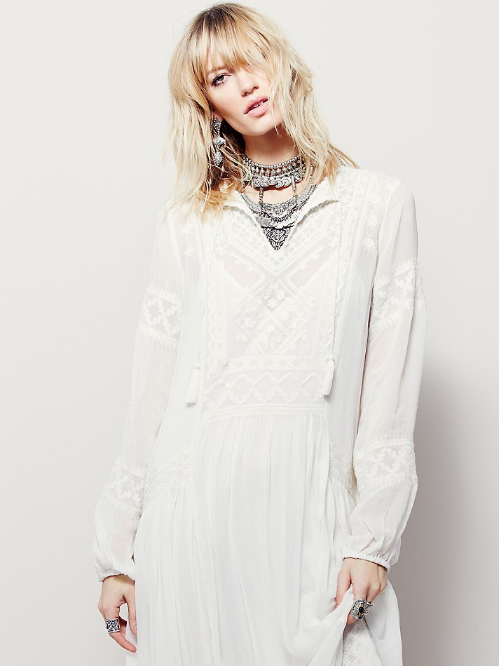 Levoire | Vintage Long Sleeve Embroidered Orange Red Maxi Dress Blanc