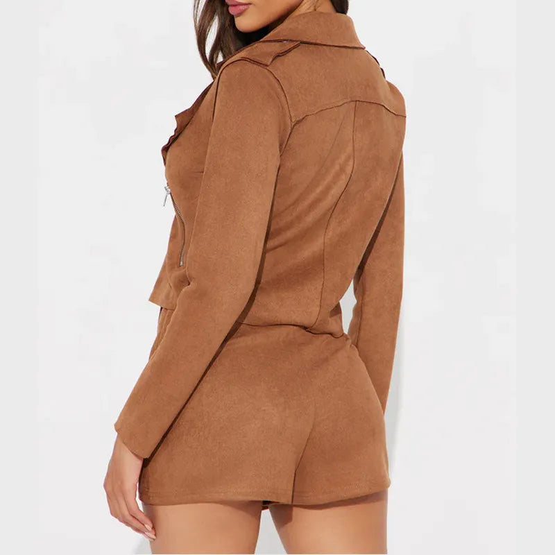 Levoire | manteau à manches longues et jupe courte