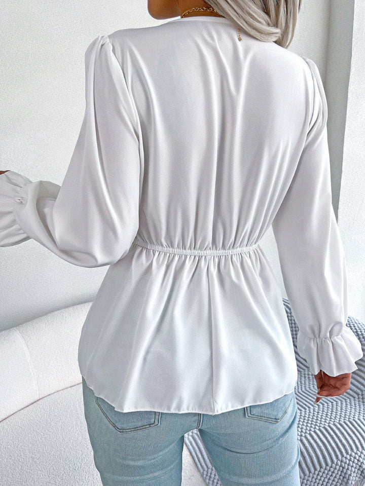 Levoire | Robe en mousseline de soie à col V avec ceinture