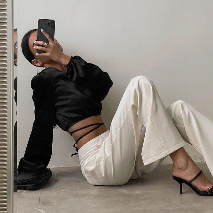 Levoire | satin col rond à manches longues lanternes dos nu