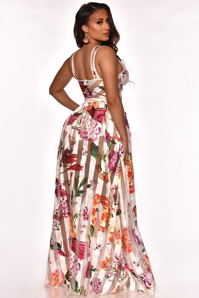 Levoire | longue sans bretelles transparente à motif floral