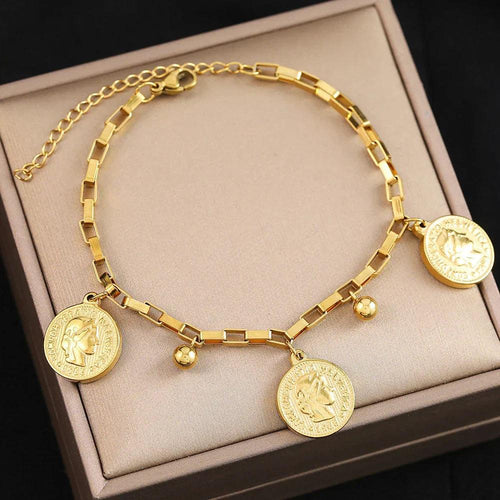 Levoire | Pièce De Monnaie Dorée Des Reines Pendentif Charme Bracelet