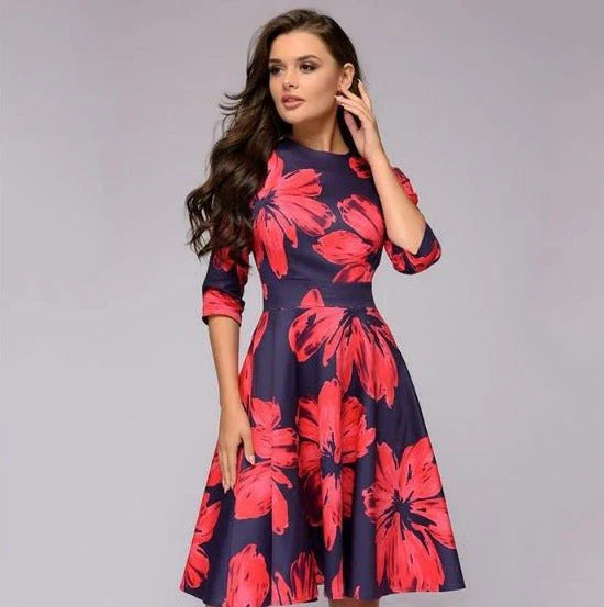Levoire | Une Élégante Robe Mi-Longue Fleur rouge