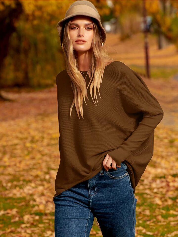 Levoire | Pull en tricot avec des manches dolman surdimensionnées Café