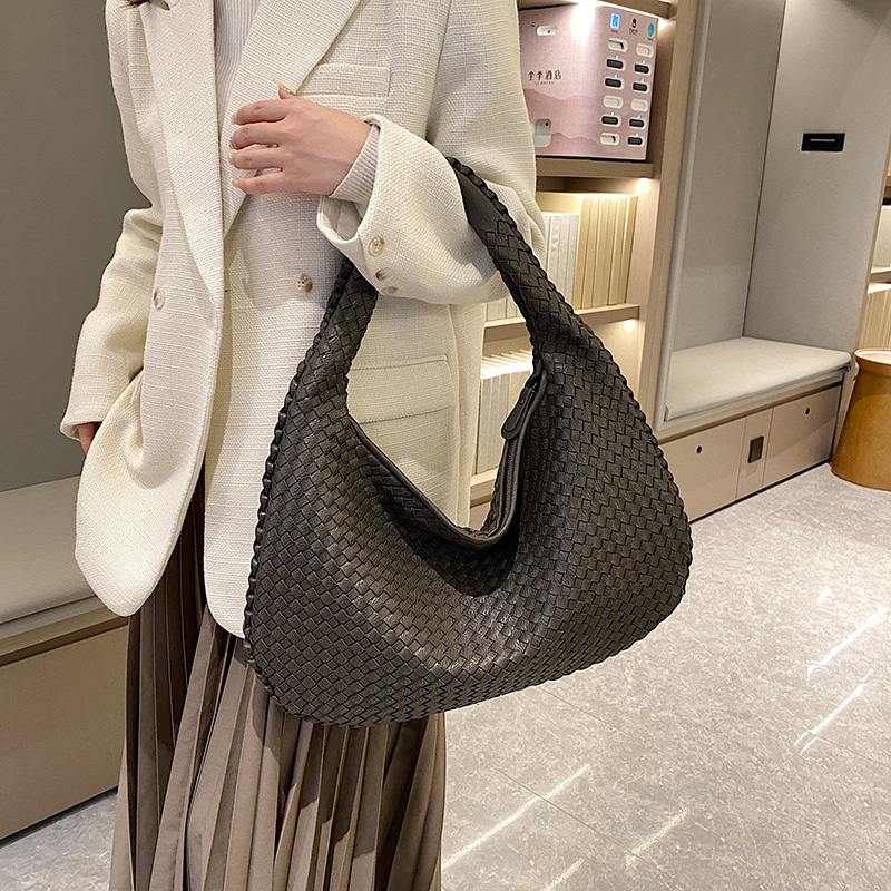 Levoire | Luxe Rinnattu Sac