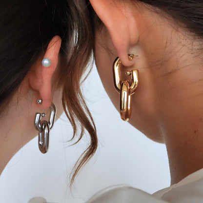 Levoire | Boucles D'Oreilles Goutte En Métal Doré Avec Un Charme Intemporel