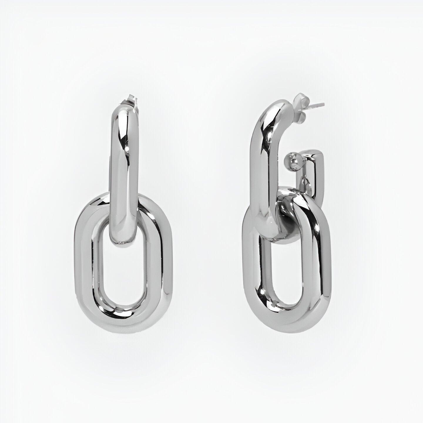 Levoire | Boucles D'Oreilles Goutte En Métal Doré Avec Un Charme Intemporel Argent