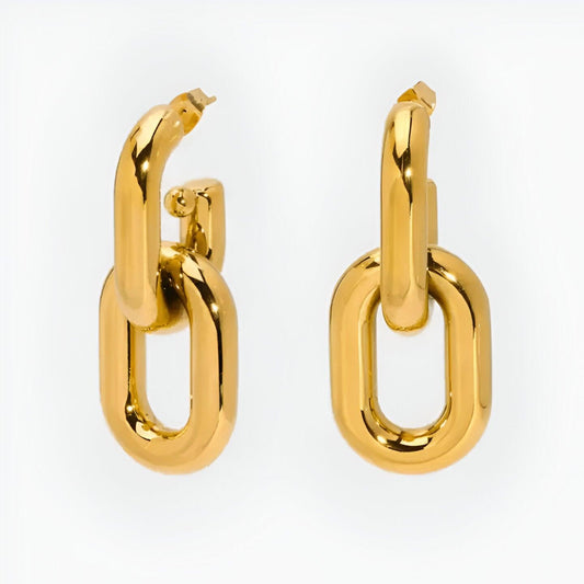 Levoire | Boucles D'Oreilles Goutte En Métal Doré Avec Un Charme Intemporel Ou