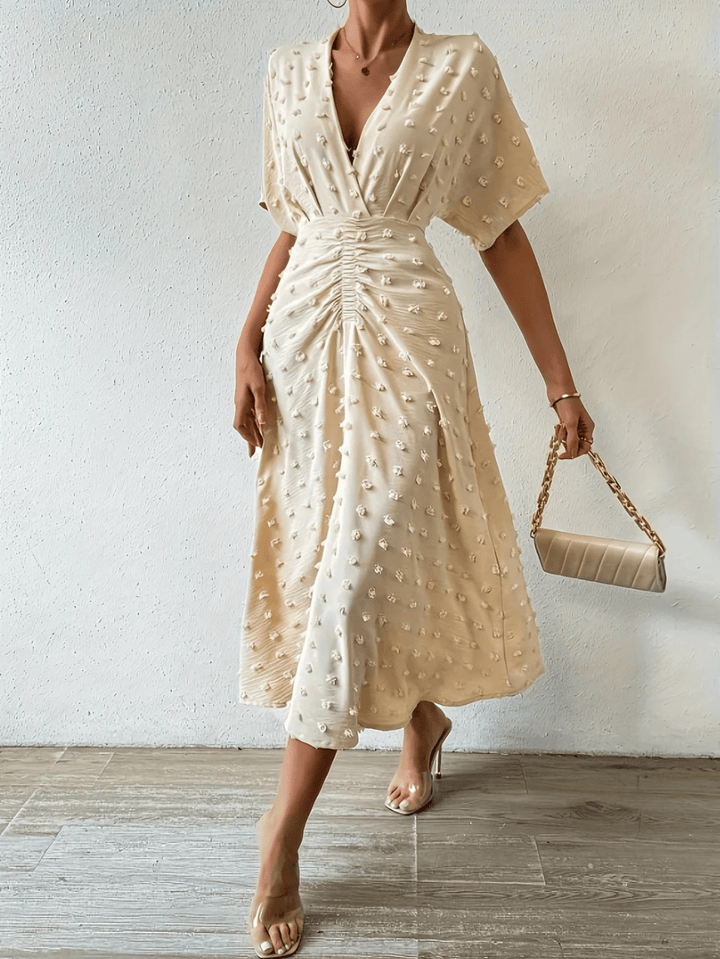 Levoire | Robe Midi Élégante pour Femmes avec Décolleté Profond Abricot