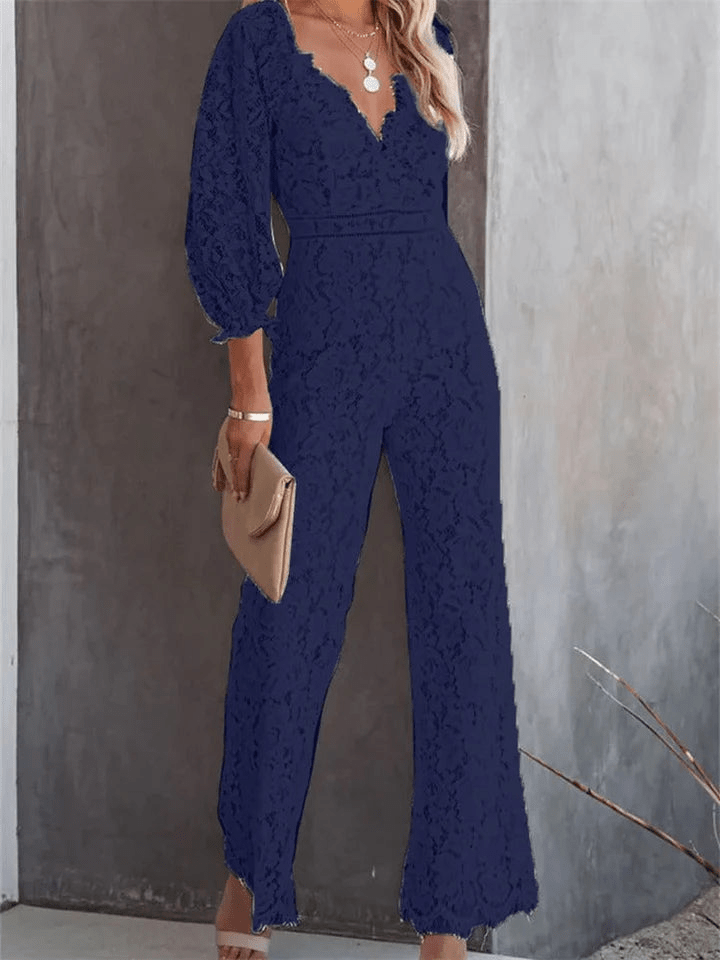 Levoire | Combinaison blanche avec motif floral creux et décolleté en V pour femmes Bleu marine
