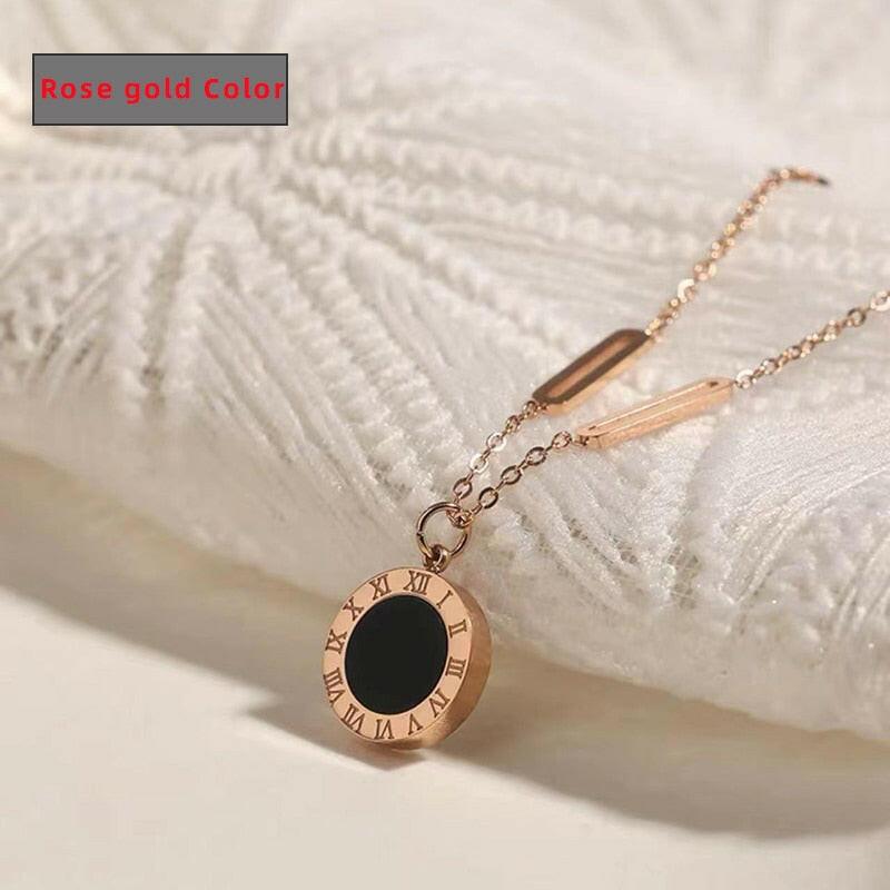 Levoire | Collier Élégant Avec Pendentif Rond Style C