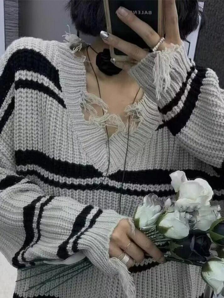 Levoire | Pull En Tricot À Franges À Col En V Rayé