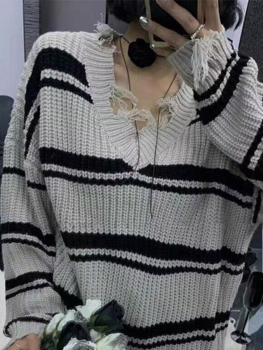Levoire | Pull En Tricot À Franges À Col En V Rayé