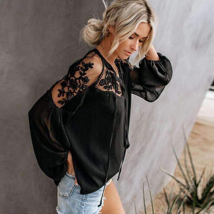 Levoire | Élégante Blouse Avec Décolleté En V