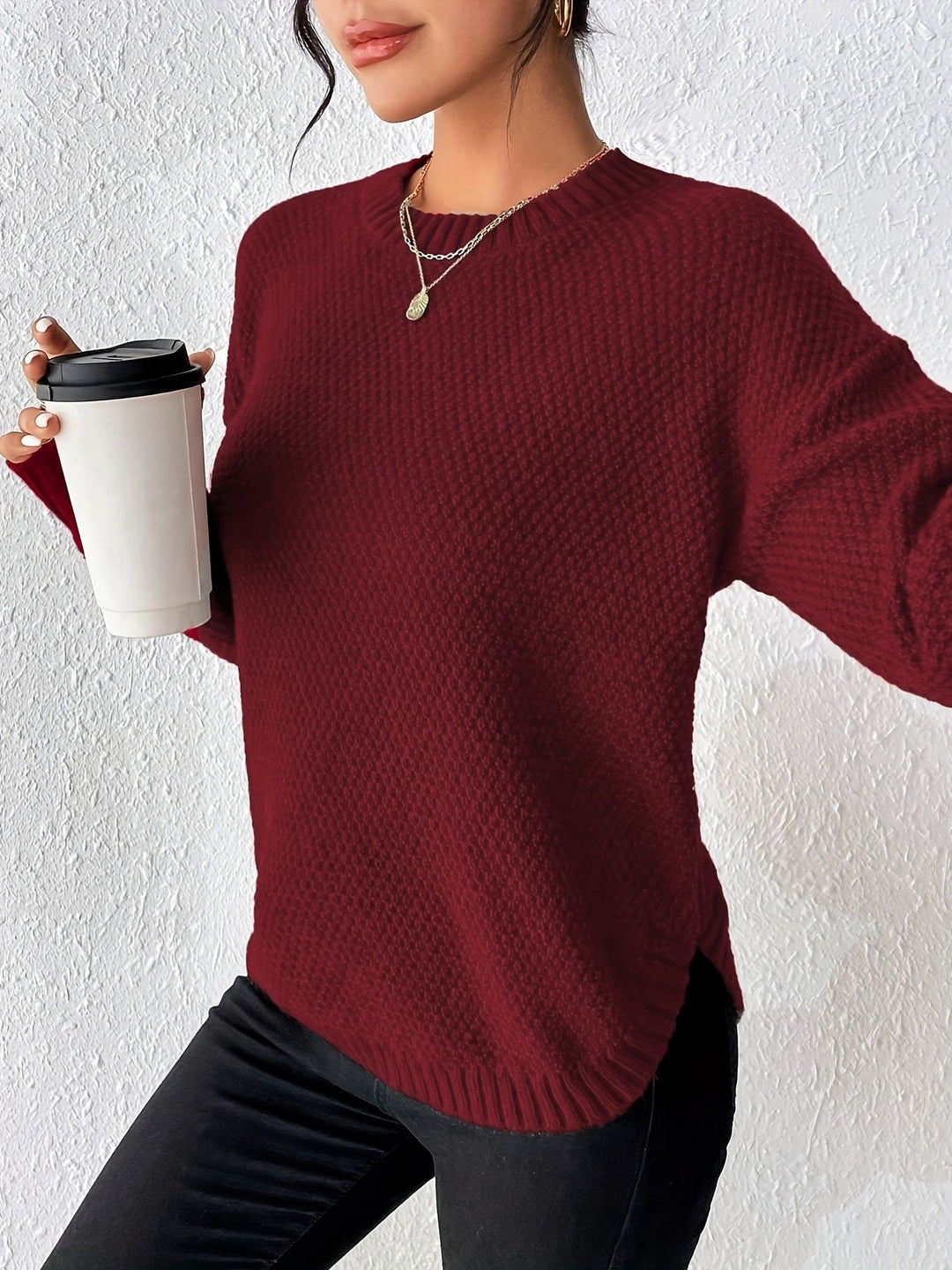 Levoire | Pull Élégant Pour Femmes Avec Col Rond Et Ourlet Arrondi Rot
