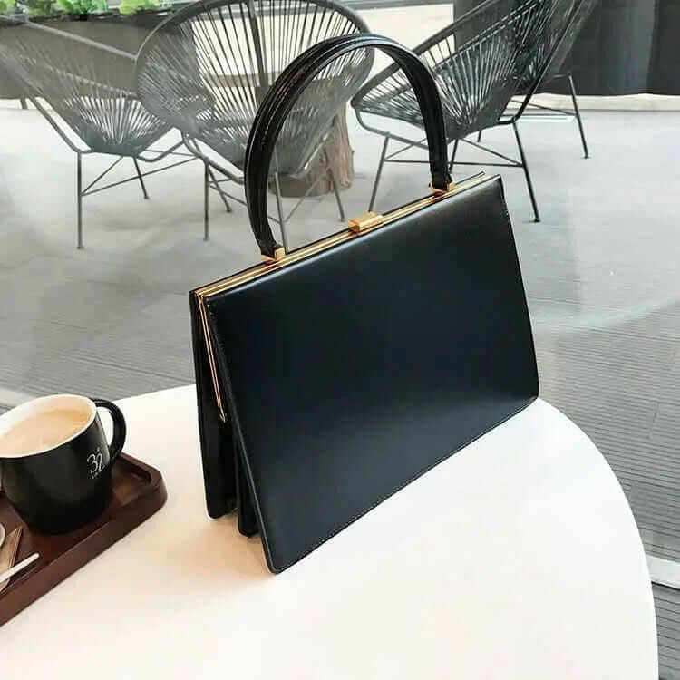 Levoire | Sac À Bandoulière En Cuir Vegan Classique Noir