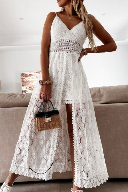 Levoire | Robe En Dentelle Élégante Avec Détail Avant Ouvert Pour Femmes