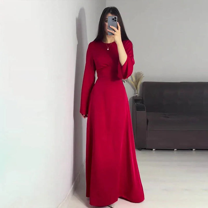 Levoire | Robe longue élégante en satin Rot
