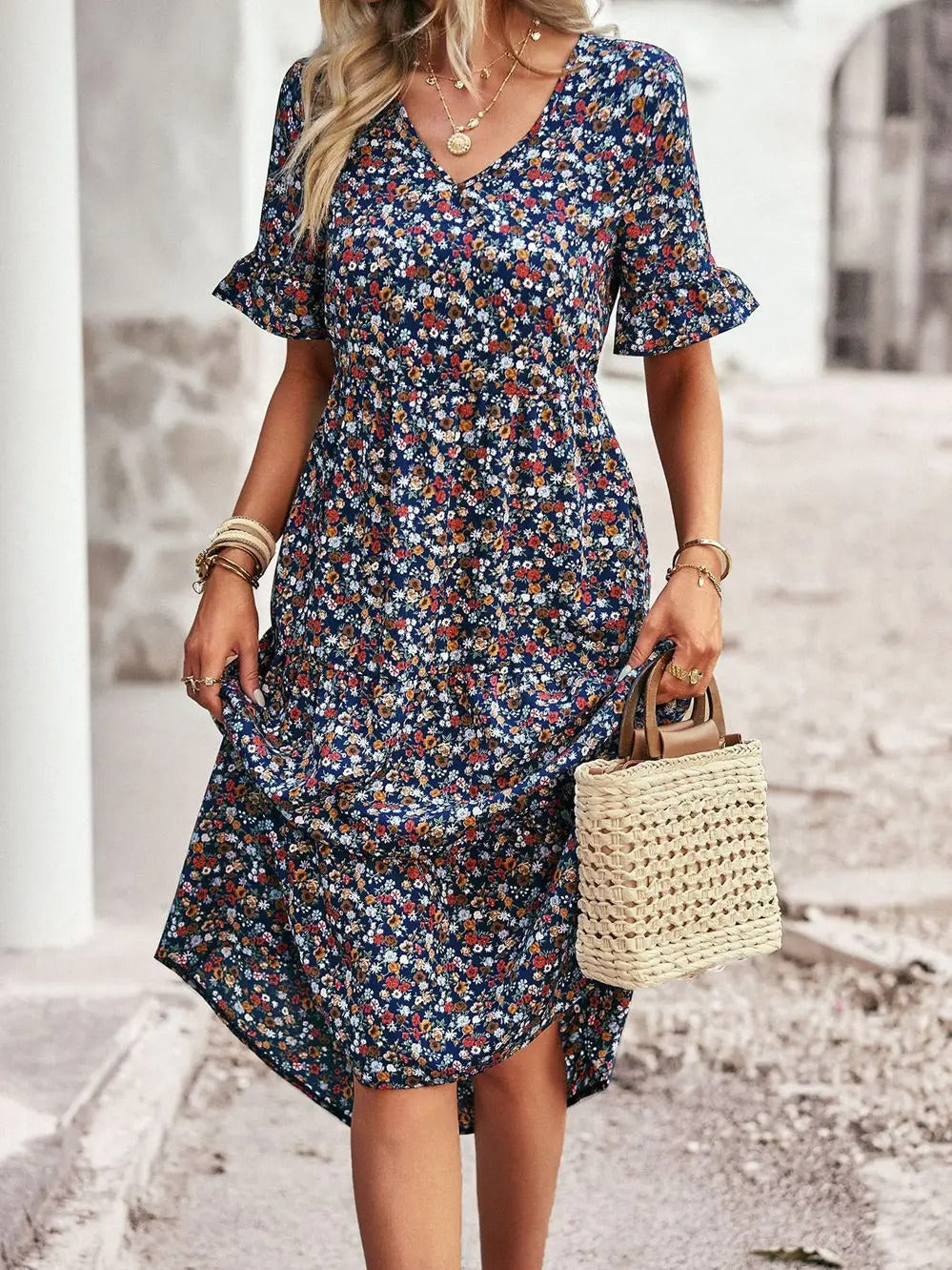 Levoire | Robe D'Été Décontractée Élégante Avec Taille Haute, Motif Floral Et Décolleté En V Bleu