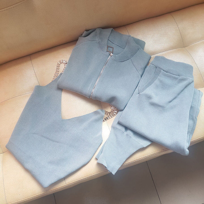 Levoire | Ensemble D'Entraînement Un Ensemble D'Entraînement Élégant De 3 Pièces Pour Femmes Gris Taille unique