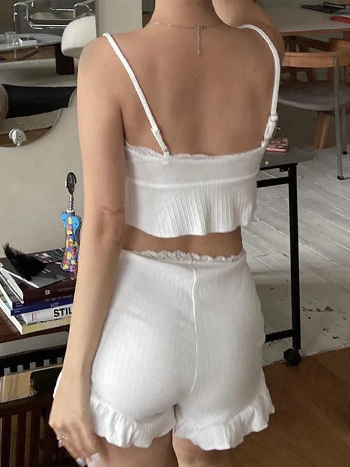 Levoire | Robe De Soirée En Dentelle Blanche Avec Bordure En Dentelle Et Lacets