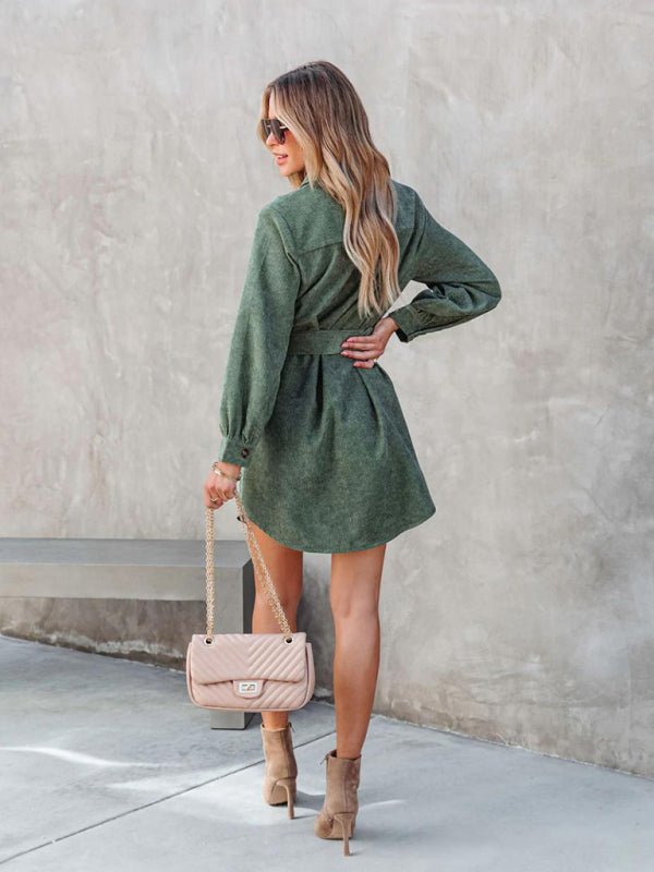 Levoire | Femme ceinture en robe-blouse en velours de coton à manches longues