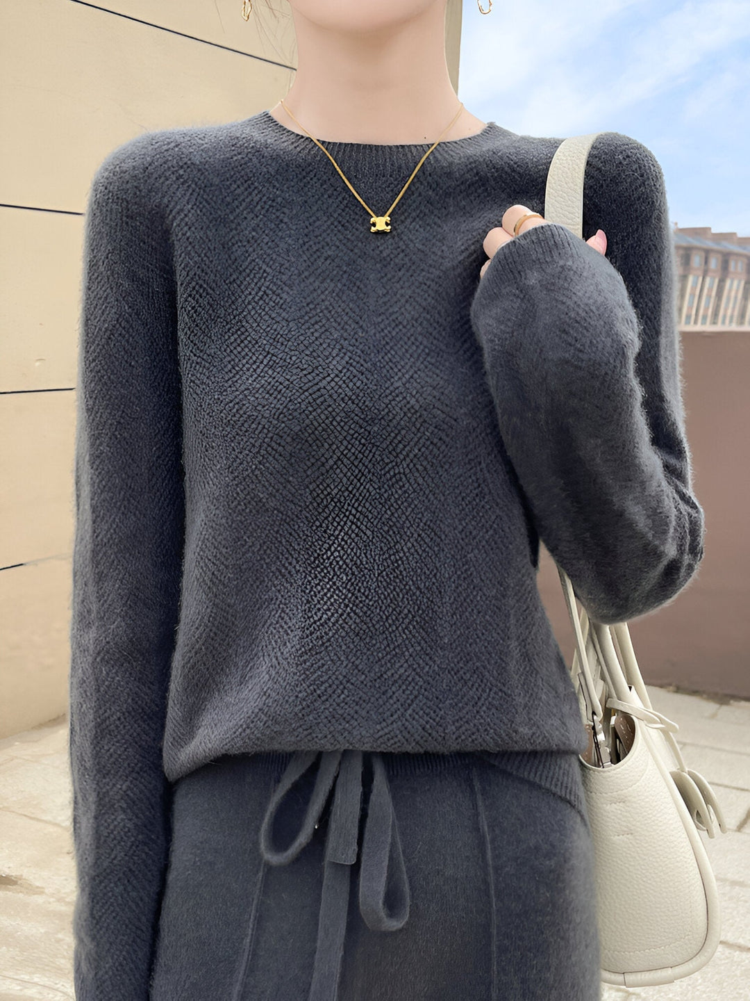 Levoire | Pull En Laine Mérinos Avec Découpes Élégantes Daxiang gris